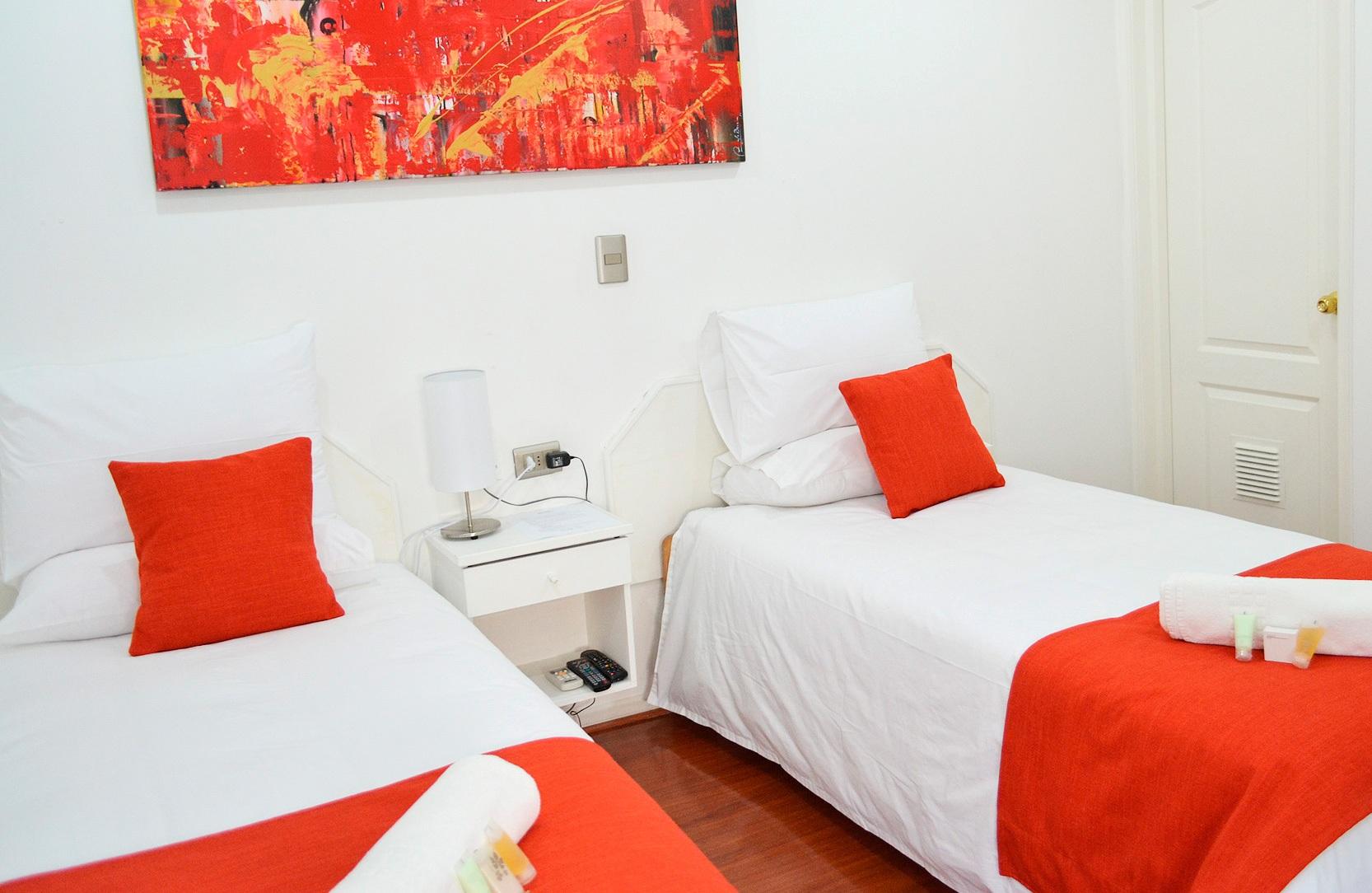 Hotel Boutique Tremo Bustamante サンティアゴ エクステリア 写真
